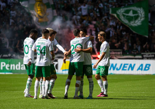 Hammarbys spelarna jublar