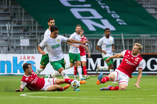 Hammarbys Jusef Erabi mot Kalmars Simon Skrabb och Lars