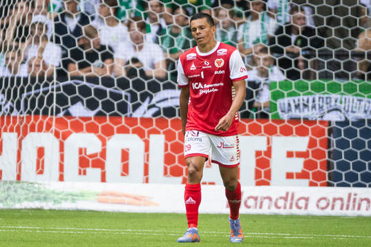 Kalmars Romario Pereira Sipiao deppar