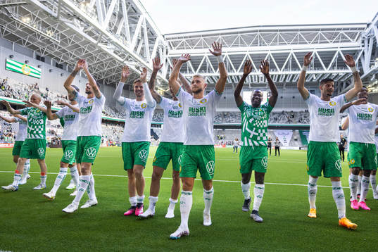 Hammarbys spelarna tackar publiken