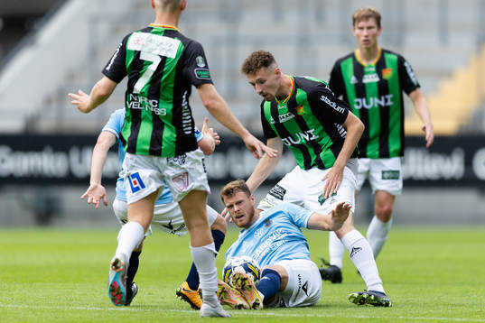 Gefles Leo Englund och GAIS Anes Cardaklija