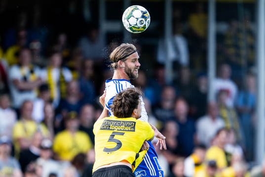 Mjällbys Colin Rösler och IFK Norrköpings Christoffer