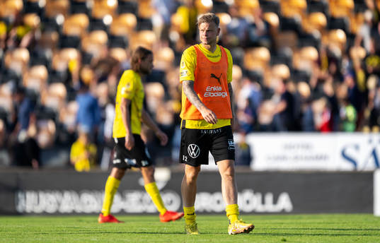 Mjällbys David Löfquist deppar