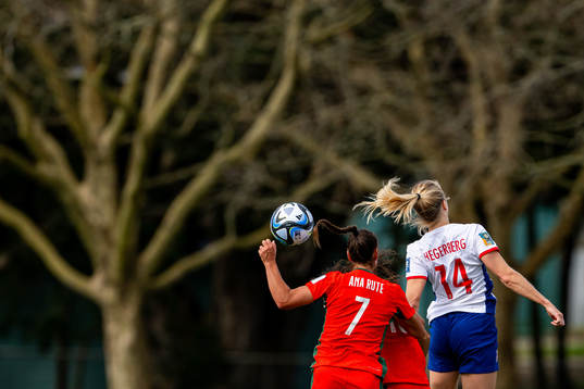 Ana Rute of Portugal and Ada Hegerberg of Norway