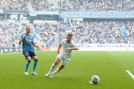Djurgårdens Piotr Johansson och Malmö FFs Gabriel