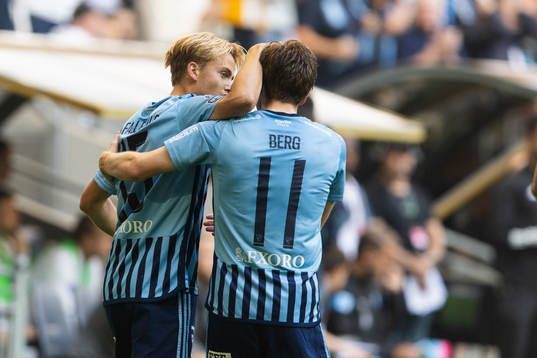Djurgårdens Oskar Fallenius jublar