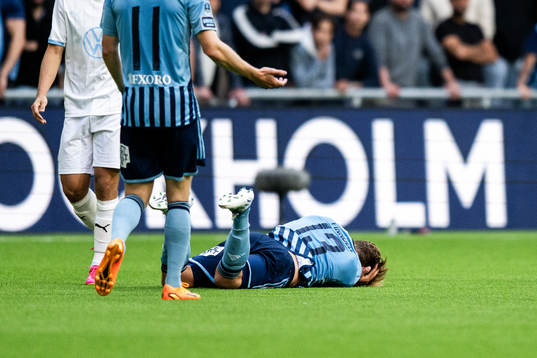 Djurgårdens Hampus Finndell har ont