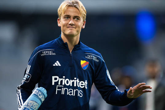 Djurgårdens Oskar Fallenius jublar