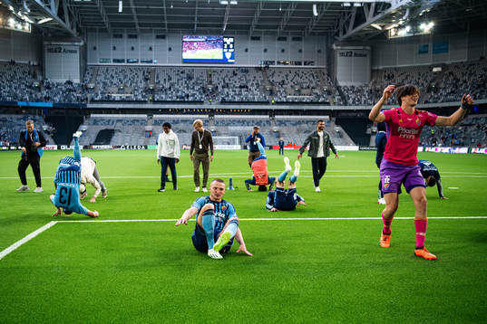 Djurgårdens Piotr Johansson jublar