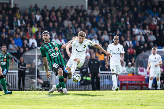 Varbergs Luke Le Roux och AIKs Anton Salétros