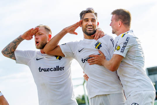 AIKs John Guidetti, Sotirios Papagiannopoulos och Mads