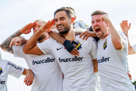 AIKs John Guidetti, Sotirios Papagiannopoulos och Mads