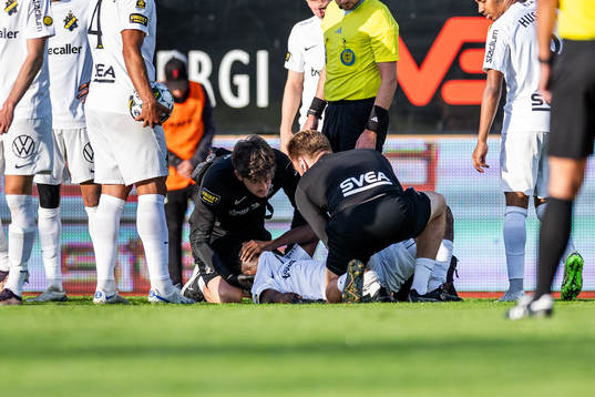 AIKs Erick Otieno får vård