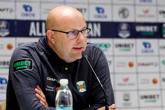 Varbergs tränare Martin Skogman på presskonferensen