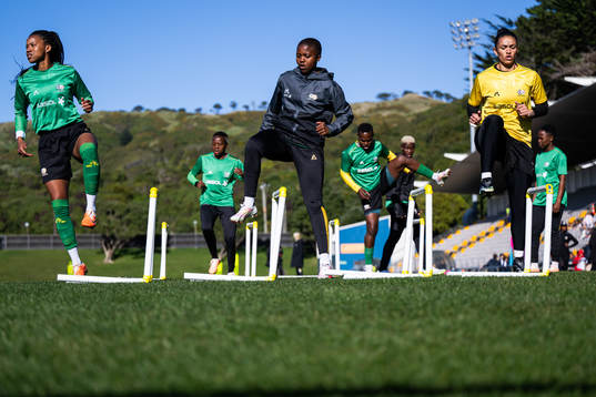 Refiloe Jane (middle) of the South African women's national