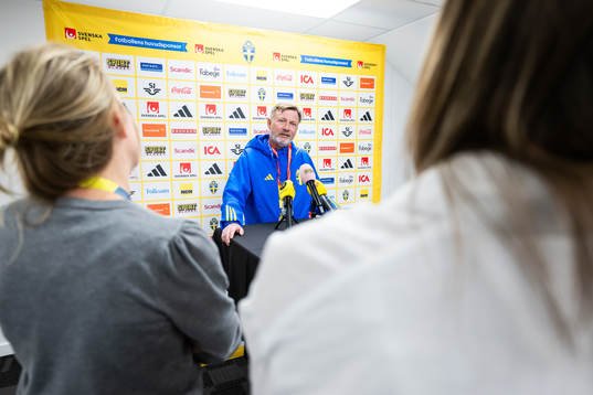 Head coach Peter Gerhardsson of the Swedish women's