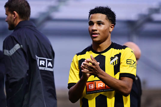 Momodou Lamin Sonko of BK Häcken celebrates