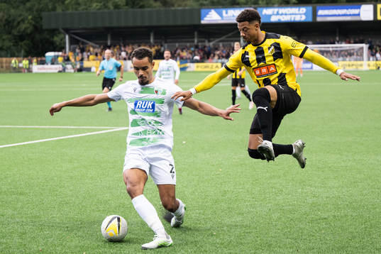 Josh Pask of The New Saints and Tobias Sana of BK Häcken