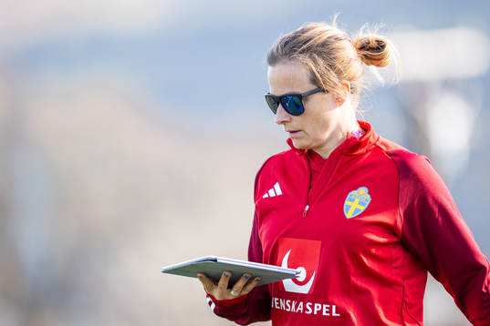 Physio Jenny Larsson of the Swedish women's national