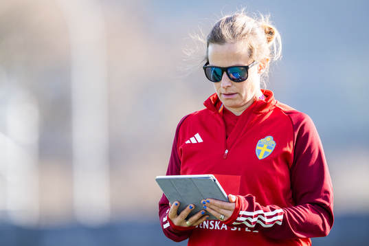 Physio Jenny Larsson of the Swedish women's national