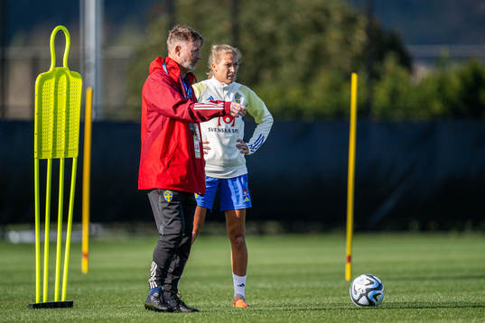 Head coach Peter Gerhardsson and Filippa Angeldahl of the
