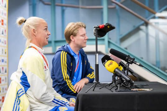 Caroline Seger and press officer Fredrik Madestam of the