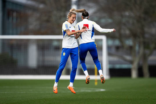 Nathalie Björn and Kosovare Asllani of the Swedish women's