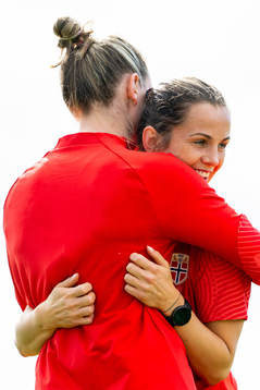 Elisabeth Terland and Tuva Hansen of the Norwegian