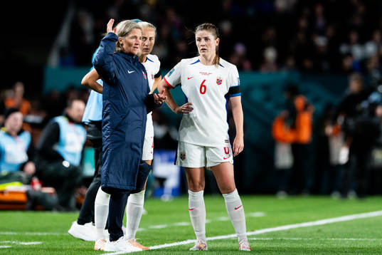 Head coach Hege Riise and Maren Mjelde of Norway
