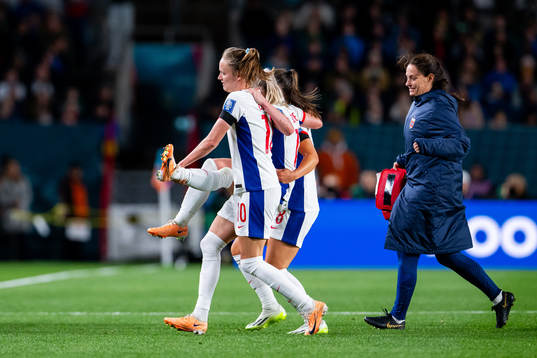 Caroline Graham Hansen, Thea Bjelde and physio Margareta