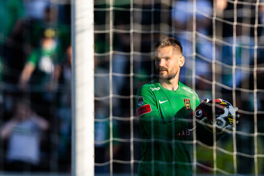 Brommapojkarnas målvakt Lucas Hägg Johanssonunder