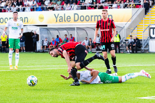 Hammarbys Jusef Erabi och Brommapojkarnas André Calisir