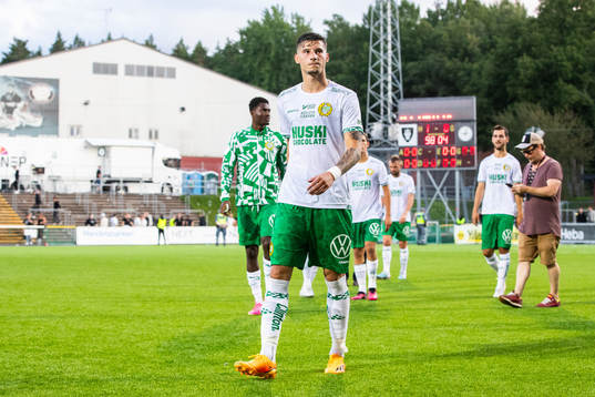 Hammarbys Viktor Djukanovic deppar