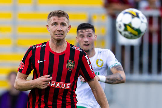 Brommapojkarnas Samuel Leach Holm och Hammarbys Viktor