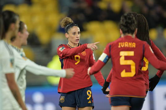 Spains Esther González Rodriguez celebrates
