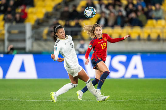 Maria Paula Coto of Costa Rica and Olga Carmona of Spain