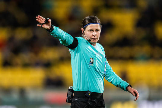 Referee Casey Reibelt