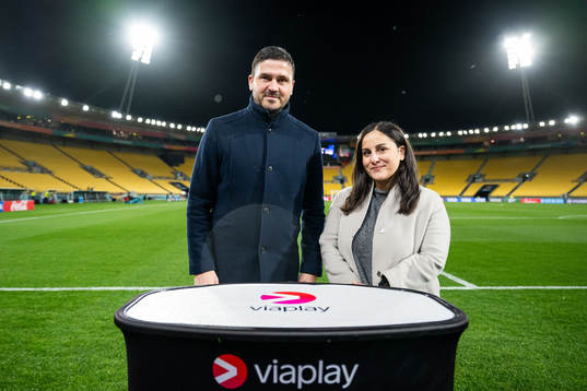 Bojan Djordjic and Jennifer Kücükaslan of Swedish