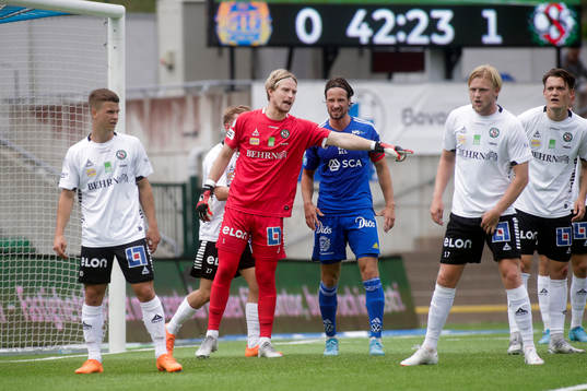 Örebros målvakt William Eskelinen