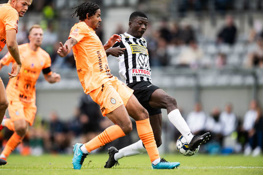 AFC Eskilstunas Ezekiel David Fryers och Landskronas
