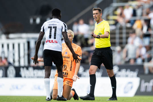 Landskronas Ousmane Diawara reagerarmot Domare Magnus
