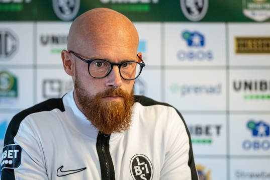 Landskronas assisterande tränare Max Mölder vid en