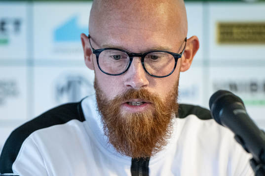 Landskronas assisterande tränare Max Mölder vid en