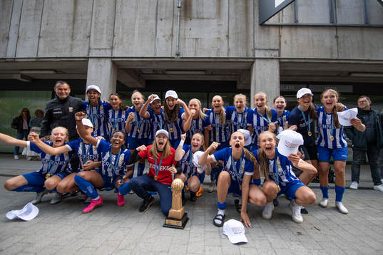 IFK Göteborgs lag jublar