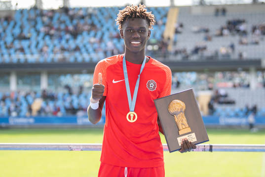 En spelare i Right To Dream får MVP priset