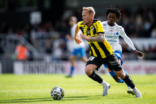 Häckens Mikkel Rygaard Jensen och Värnamos Frank Junior
