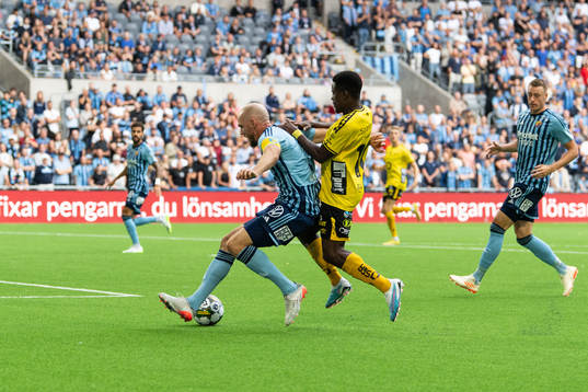 Djurgårdens Marcus Danielson och Elfsborgs Michael Baidoo