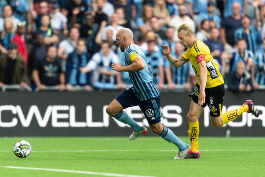 Djurgårdens Marcus Danielson och Elfsborgs Johan Larsson