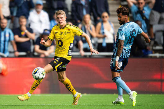 Elfsborgs Alexander Bernhardsson och Djurgårdens Rami Kaib