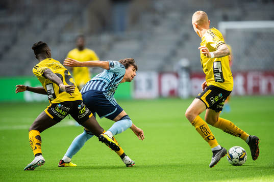 Elfsborgs Emmanuel Boateng och Sebastian Holmen mot